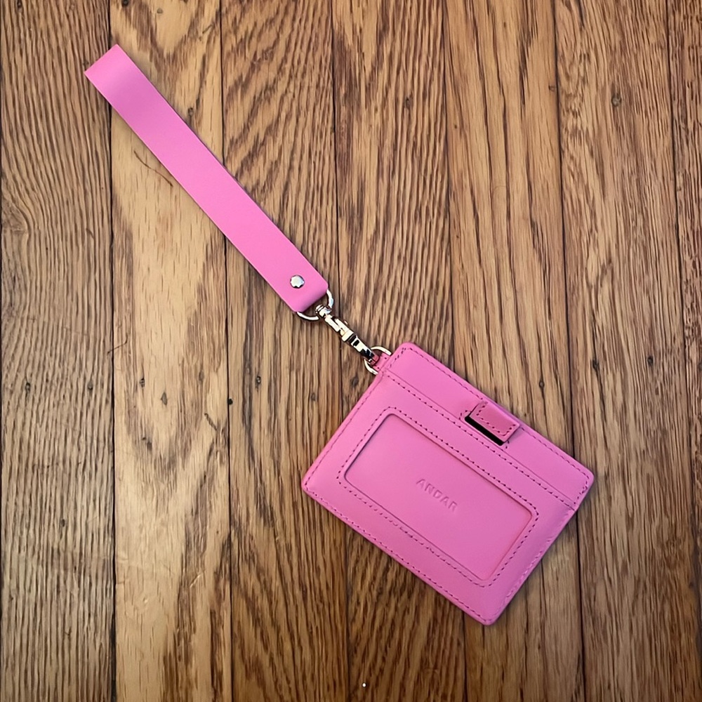 NWOT Andar The Denner Wallet